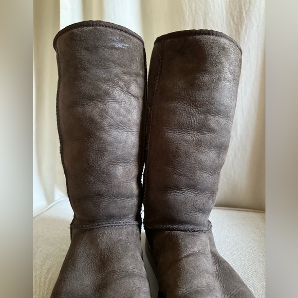 Authentic UGG Boots-Classic Tall-Dark Chocolate Brown-Sz 8 - Picture 9 of 17